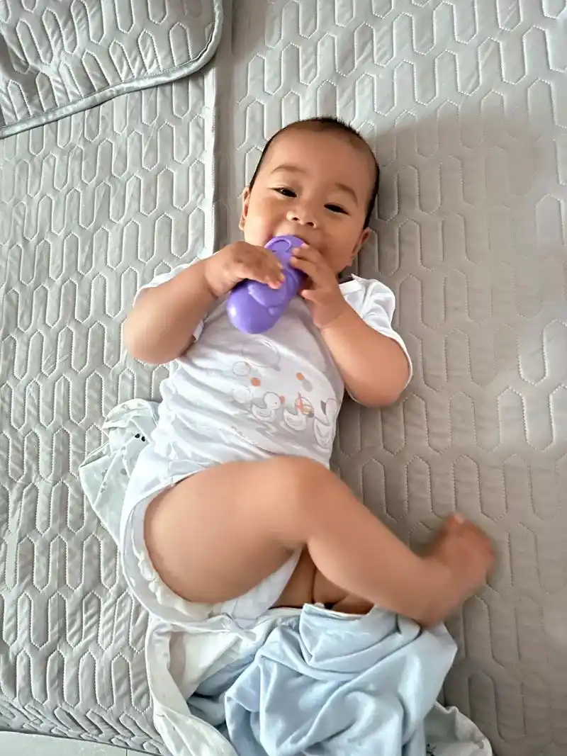 是九个月的宝宝了.