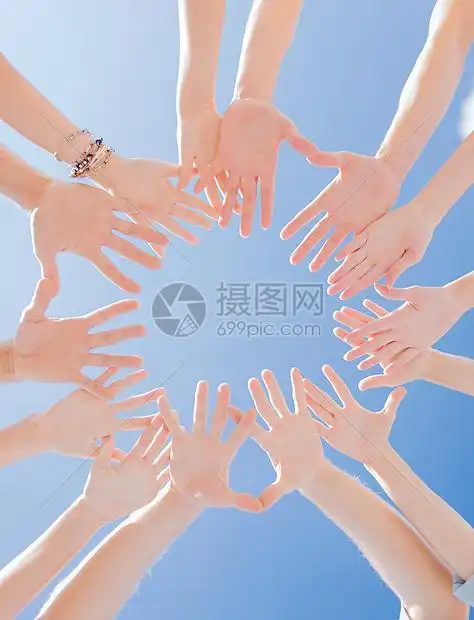 成功手势近距离的手圈