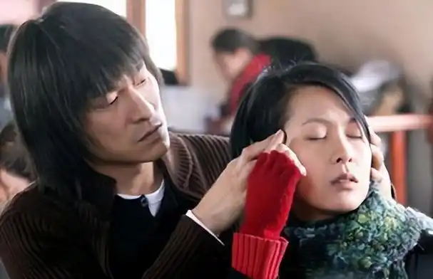 著名歌手刘若英痴恋大10岁恩师为何最后情定北京富豪