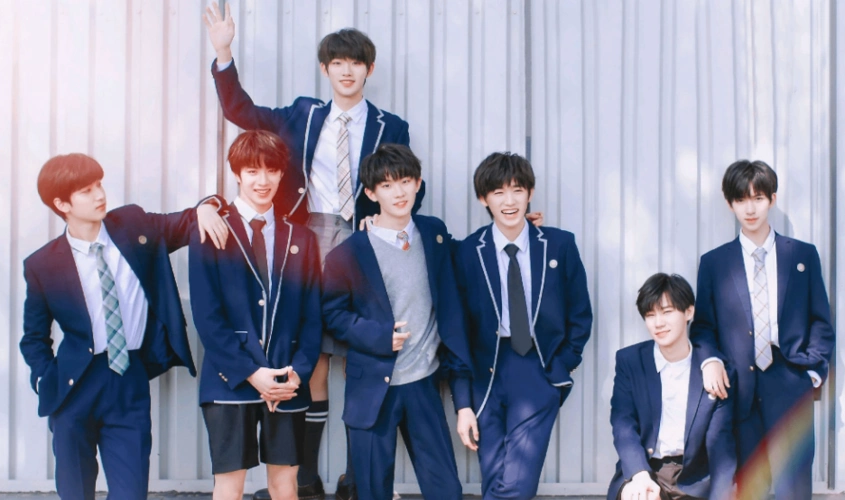 时代少年团《少年时代》好听,唱响青春活力,颂遍热血倔强!