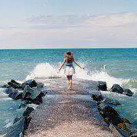 大海图片唯美一个人_微信头像图片大全