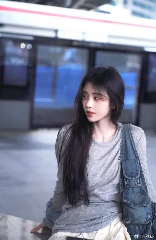 鞠婧祎上官芷##鞠婧祎绿发