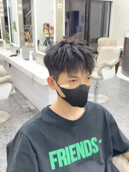 17岁的发型就那么刺摩根烫发