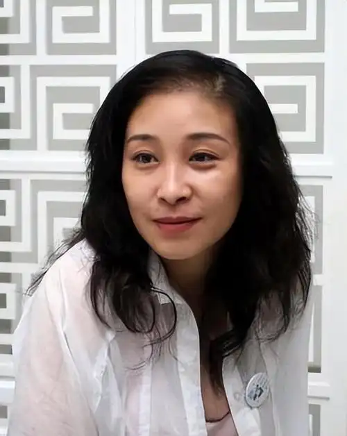 蔡国庆甚至颇为直接地说他看上的是那英的姐姐那辛