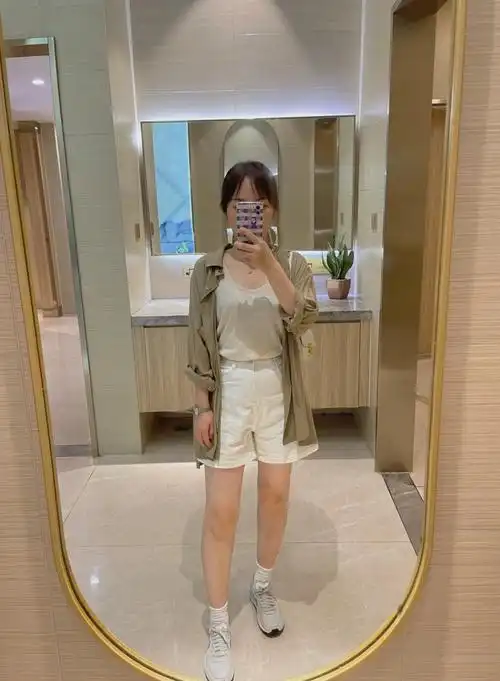 路过必来一张:帝壹城卫生间的镜子照96