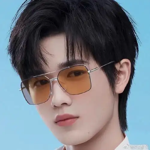 #宋亚轩手写信##时代少年团 定制话筒#