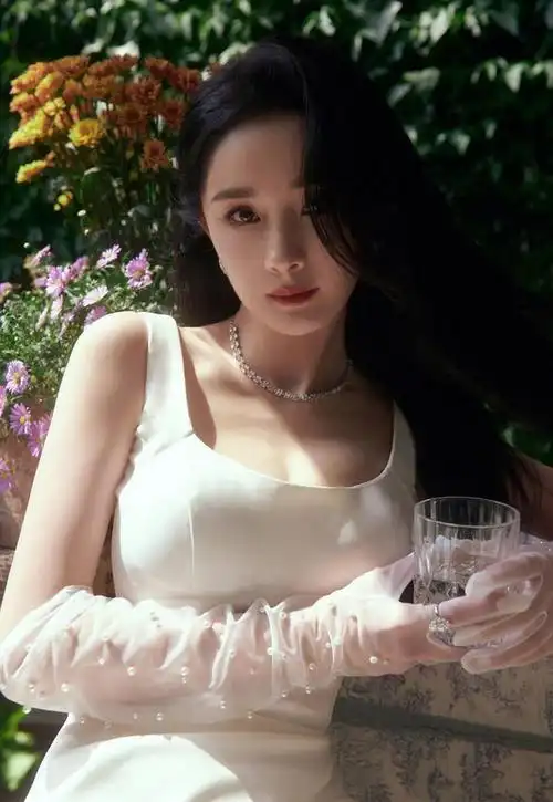 杨幂身材有多好当看到未修图下的她网友我没看错吧