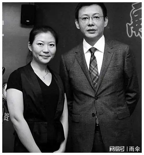 和董卿同居6年的程前曾是央视帅主持为何变阴柔老太太