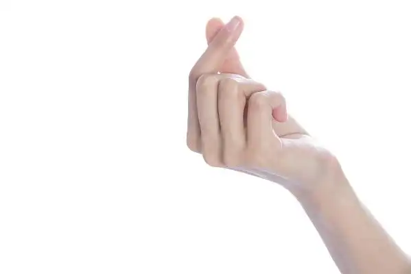 人物比心手势图png素材