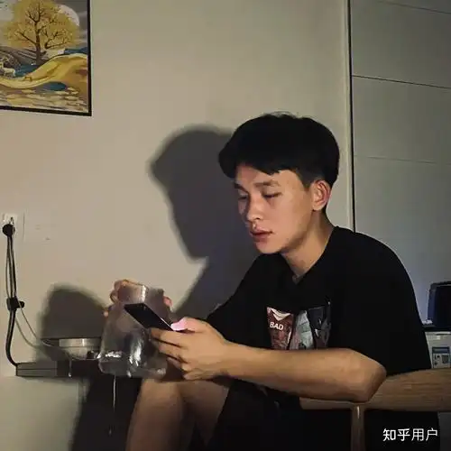 现实生活中男生颜值6分是什么样的