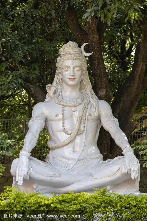 湿婆雕像,印度教的偶像,靠近恒河,rishikesh,印度