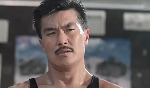 8岁的年龄差,却让白娘子赵雅芝为其倾心,黄锦燊有何过人之处呢