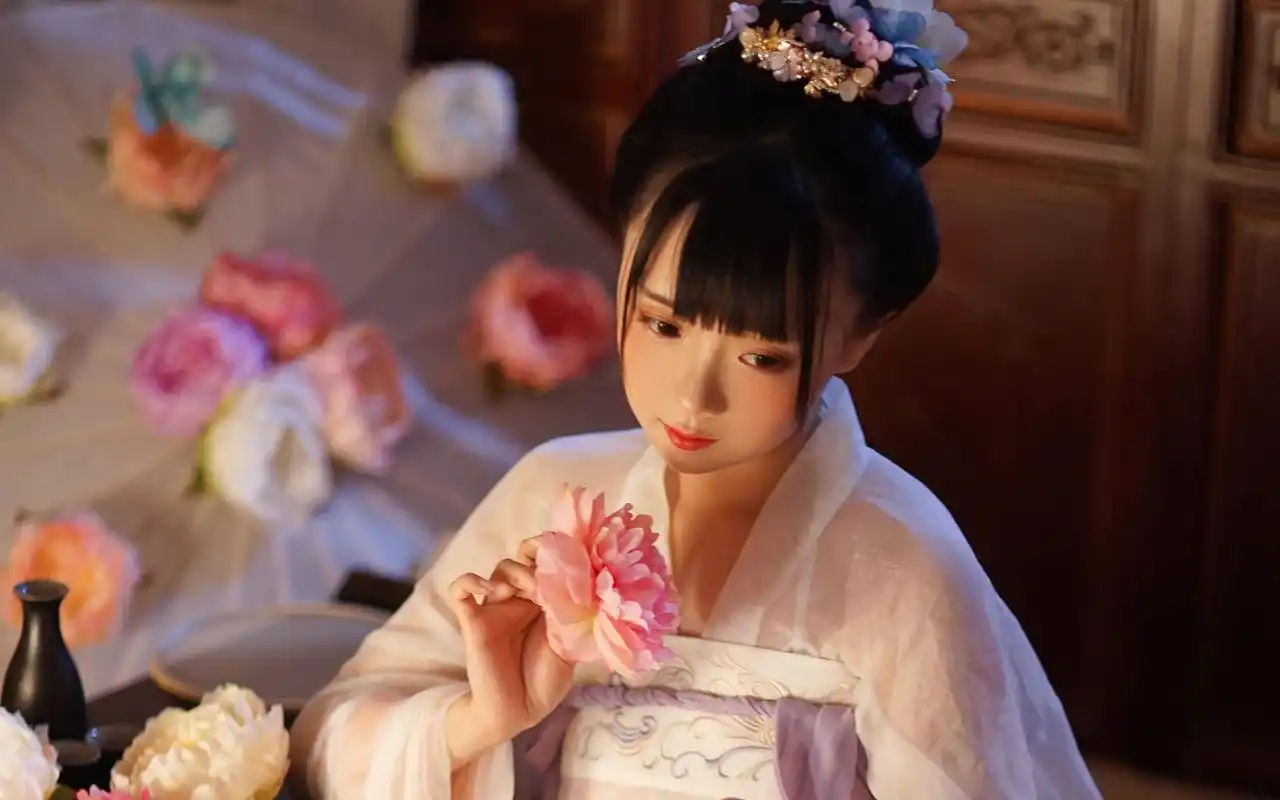 古装清纯美女甜美高清桌面壁纸