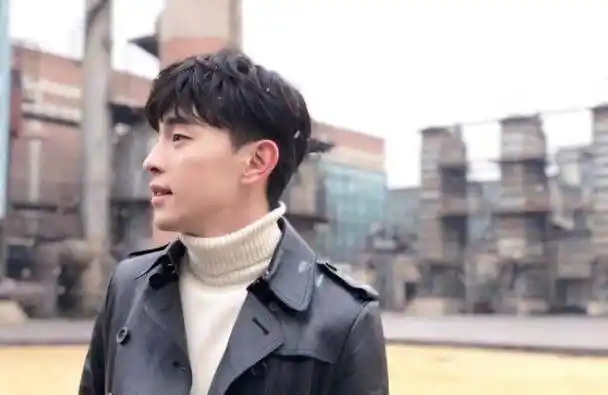 独爱可爱荧幕女友的邓伦其实另有所爱?这几个姑娘他更喜欢谁?