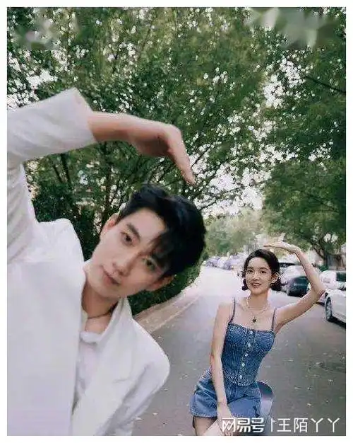 一下锤了好几对真情侣