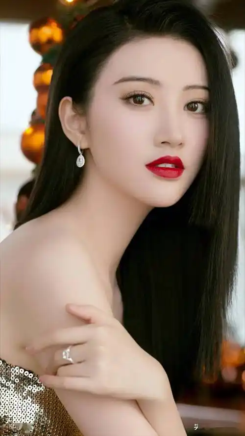 景甜:绝妙年中有品流_景甜