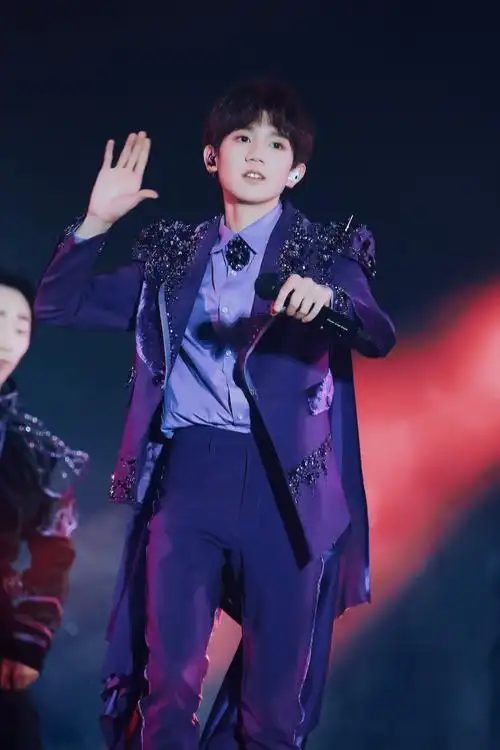 2018tfboystfboys五周年演唱会_高清图片大全-爱豆app