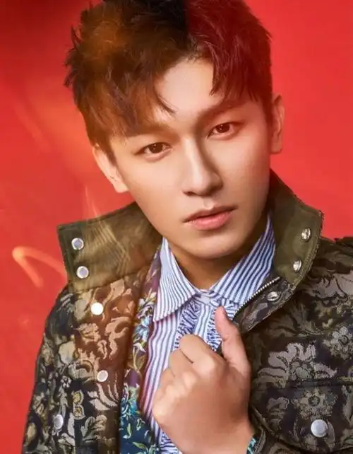 肌肉男:可萌可帅可逗比的杨旭文-小虾米