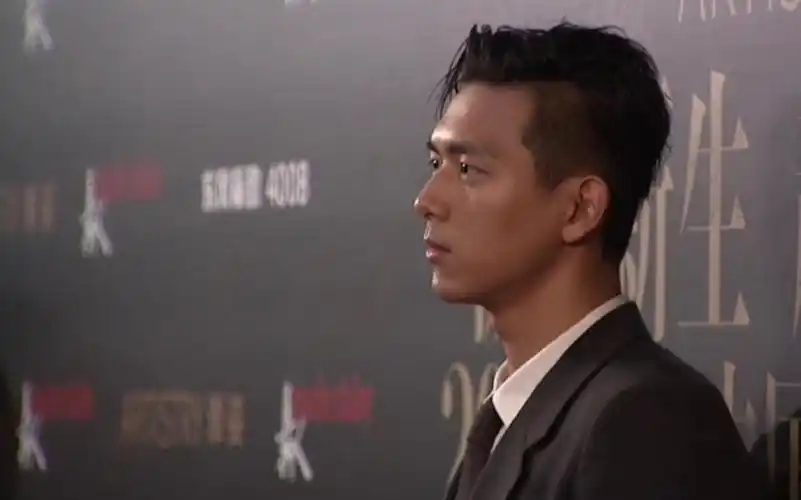 【李现2016嘉人中国风盛典红毯】侧颜杀