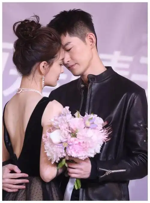 徐璐张翰营业cp上线,一个帅气型男一个高贵小公主,看不出年龄差