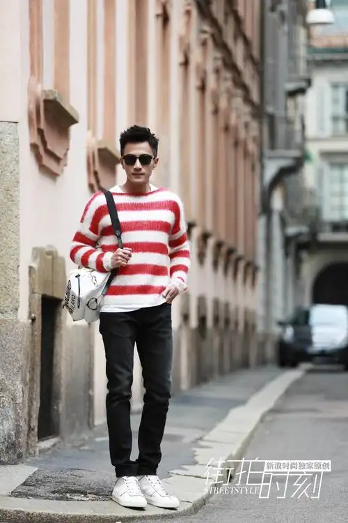 街拍时刻 刘恺威米兰街头的夏日清爽"暖男杀"_新浪时尚_新浪网