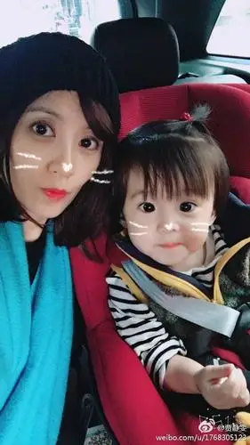 贾静雯第三胎孕肚好会"藏" 与之前的最大区别在这里