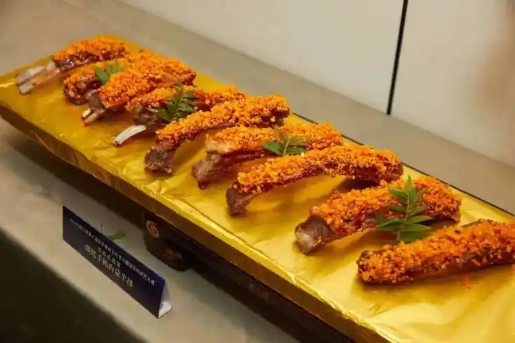 第六届伏羊美食文化节大鹏饭店杯厨艺大赛在南京举行!_参赛_技艺_菜品