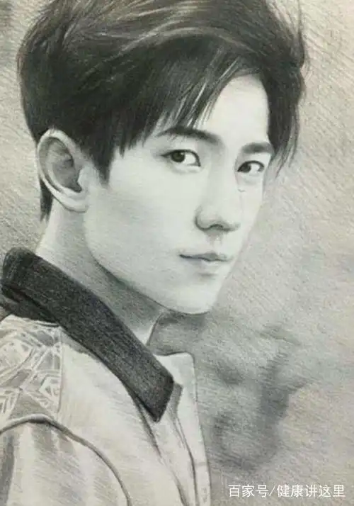 娱乐圈男星素描画,鹿晗吴亦凡帅气,三小只可爱,胡歌的却最沧桑