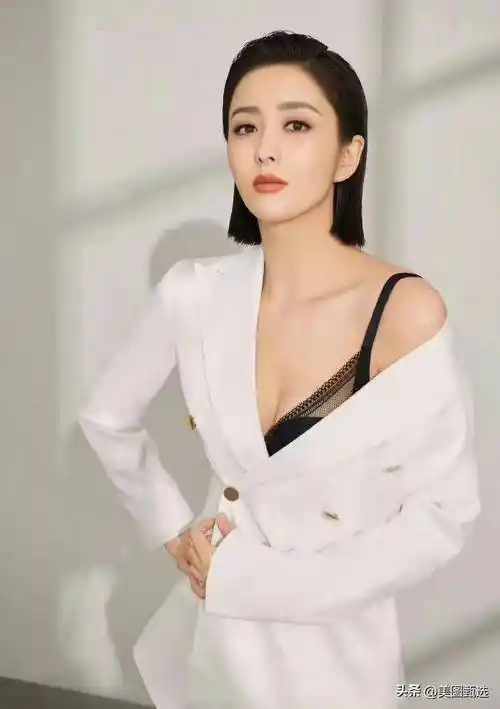 佟丽娅内衣新代言