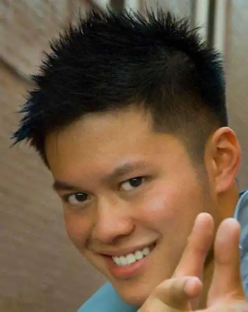 20款男士刺头发型 看看哪款发型在女生眼中最帅气有型!