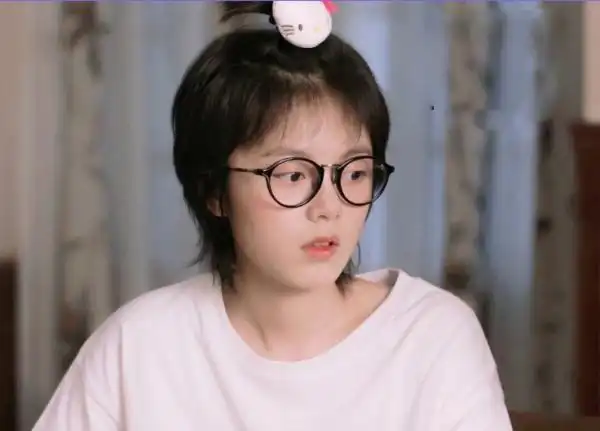 林妙妙爸爸变"总裁",网友:终于可以放心的直播了