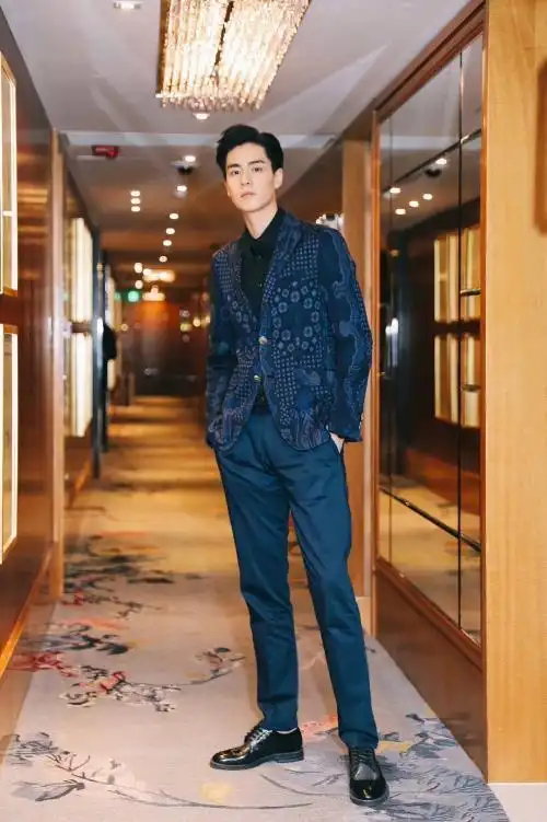 娱乐圈身高超过一米九的男明星,这些大长腿男神你最喜欢谁?