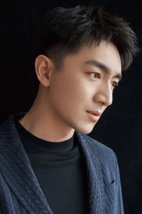 林更新出席平台活动晒出帅照引网友评论这颜值无敌了