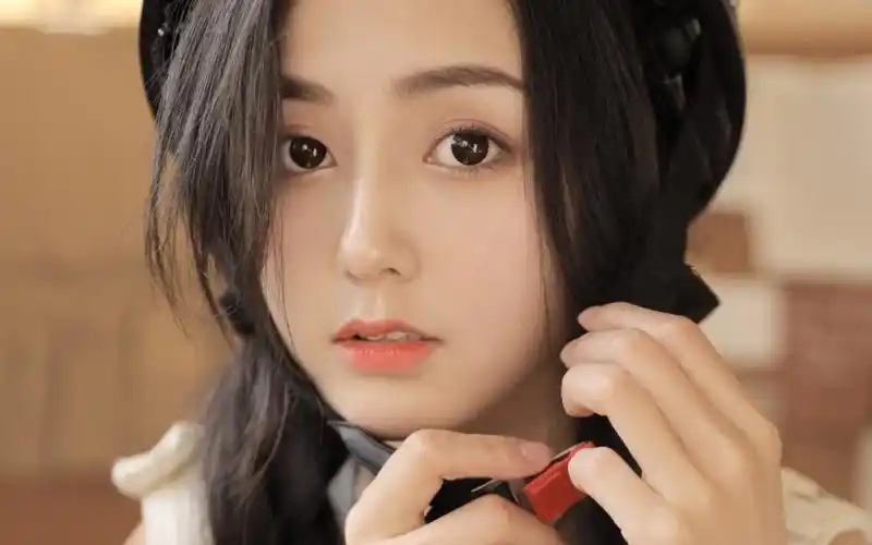 笑容美女治愈系写真高清桌面壁纸