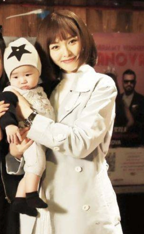 双胞胎是假的唐嫣自曝生的是女儿罗晋为照顾妻女苍老又疲惫