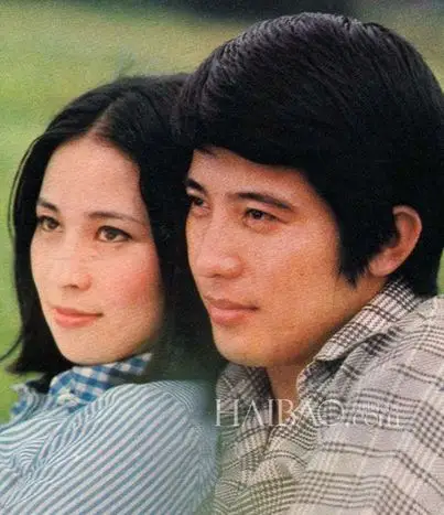 林凤娇每日为房祖名祈福跪拜叩头万次娇姐绝美照回顾