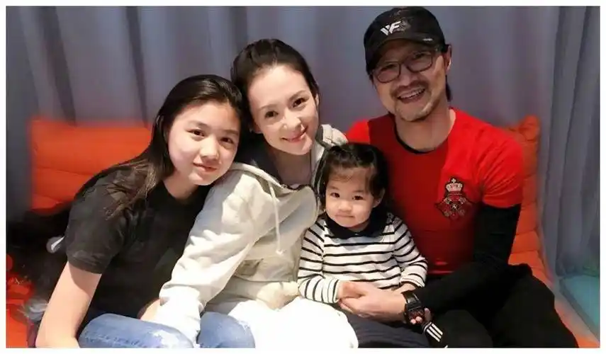 否认葛荟婕严重指控,并未让女儿与那英签约_未来的_保护_经历