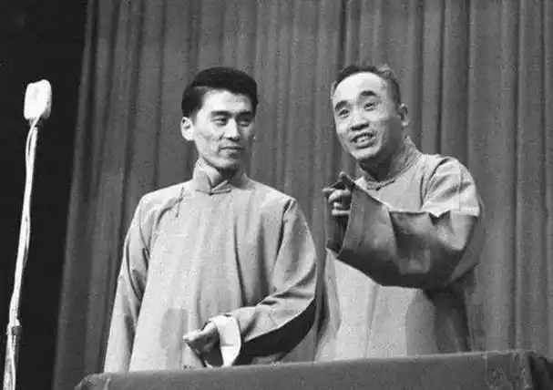 以前啊,我跟常宝华,侯耀文,石富宽,赵宝乐这些大咖都合作过,一起弄了
