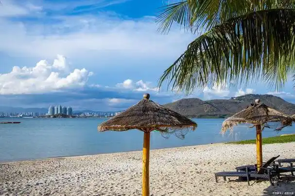 海南拥有长长的沙滩和温暖的气候