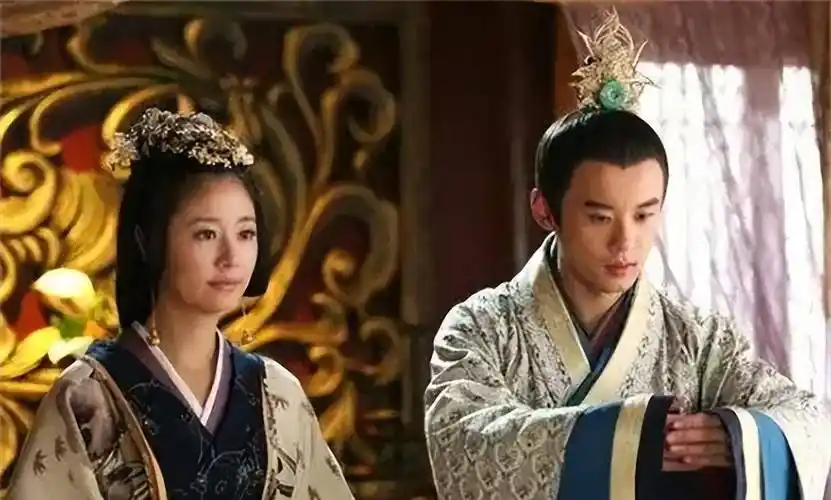 原创汉朝有位妃子因来例假创造了一个成语并且延续了近二百年国祚