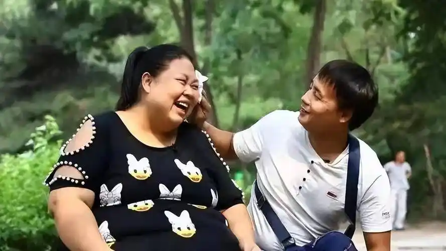 17年,沈阳320斤胖妹舍命产子:有爱有孩家才完整,如今怎样了?