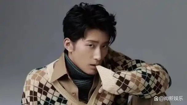 何超莲说婚后没和窦骁见过面 又一次成为网友和粉丝热议的焦点_新闻