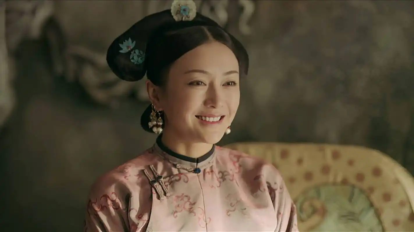 秦岚是很多人心中的白月光,《延禧攻略》中她的用心演绎深入人心.