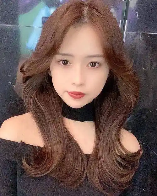 "爆款"网红披肩发_发型_中国_形象