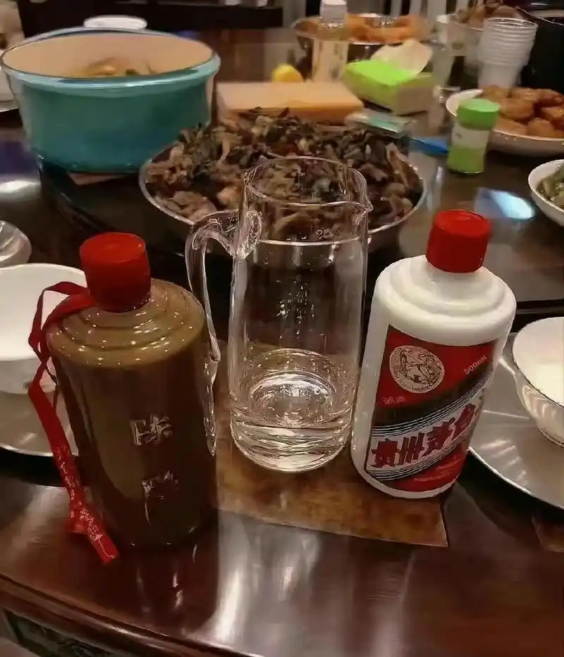 去女朋友家,她爸妈准备了这些酒菜,看来有戏了.