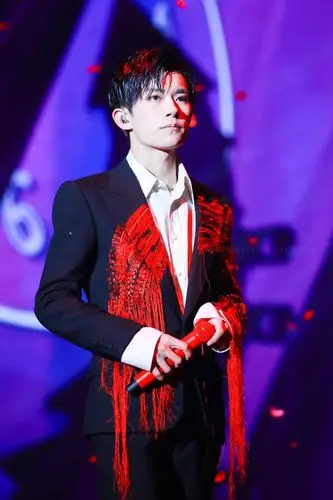 易烊千玺 #tfboys 十八岁成人礼生日会 高清 帅气