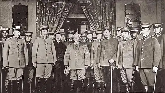 民国时期,各大军阀割据一方,可偏偏为何没人敢于选择独立?