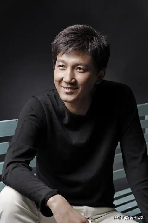 那抹微光|他是实力派演员,与德国妻子恩爱20多年