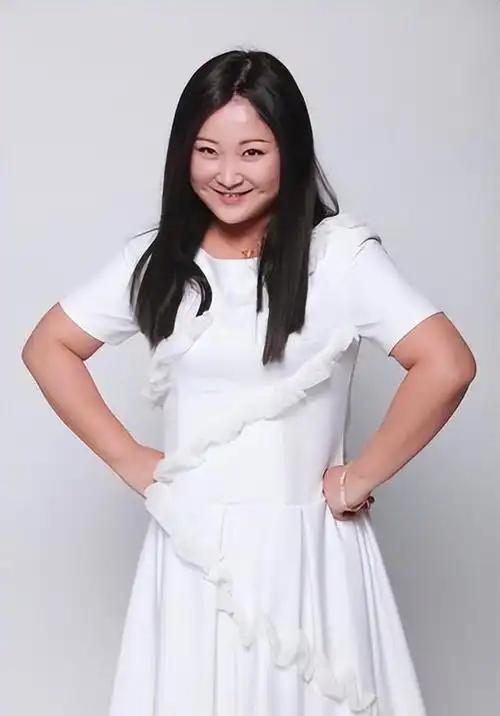 贾玲:从消失到辉煌,她将何去何从?