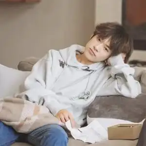 正品潮牌we11done 20ss早秋新品易烊千玺同款印染w logo卫衣帽衫